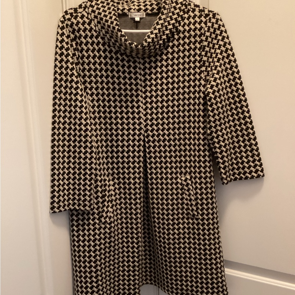 Tyler Boe Black and White Houndstooth Cape